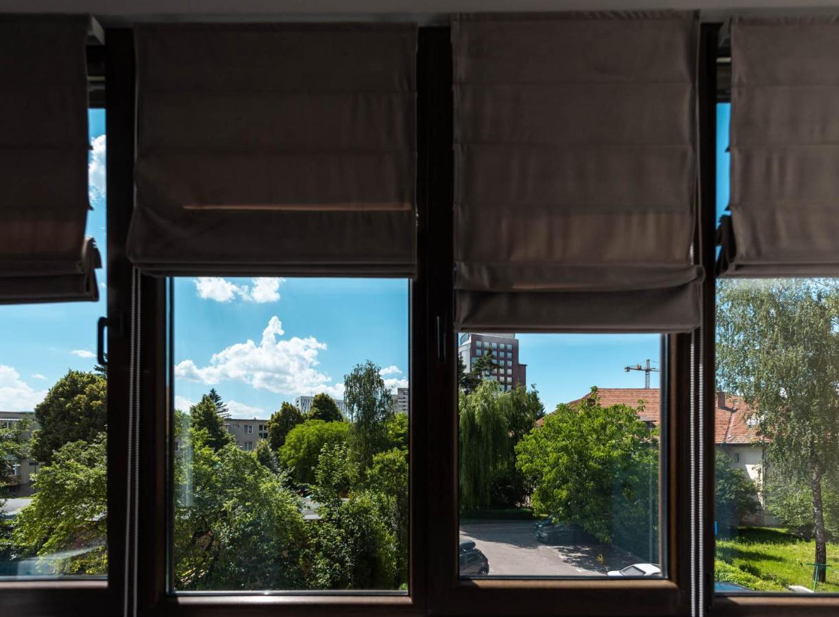 La Nueve Suite Брашов Екстериор снимка