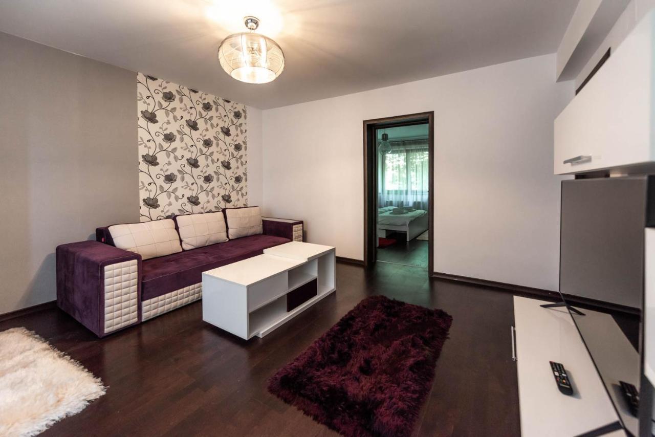 La Nueve Suite Брашов Екстериор снимка